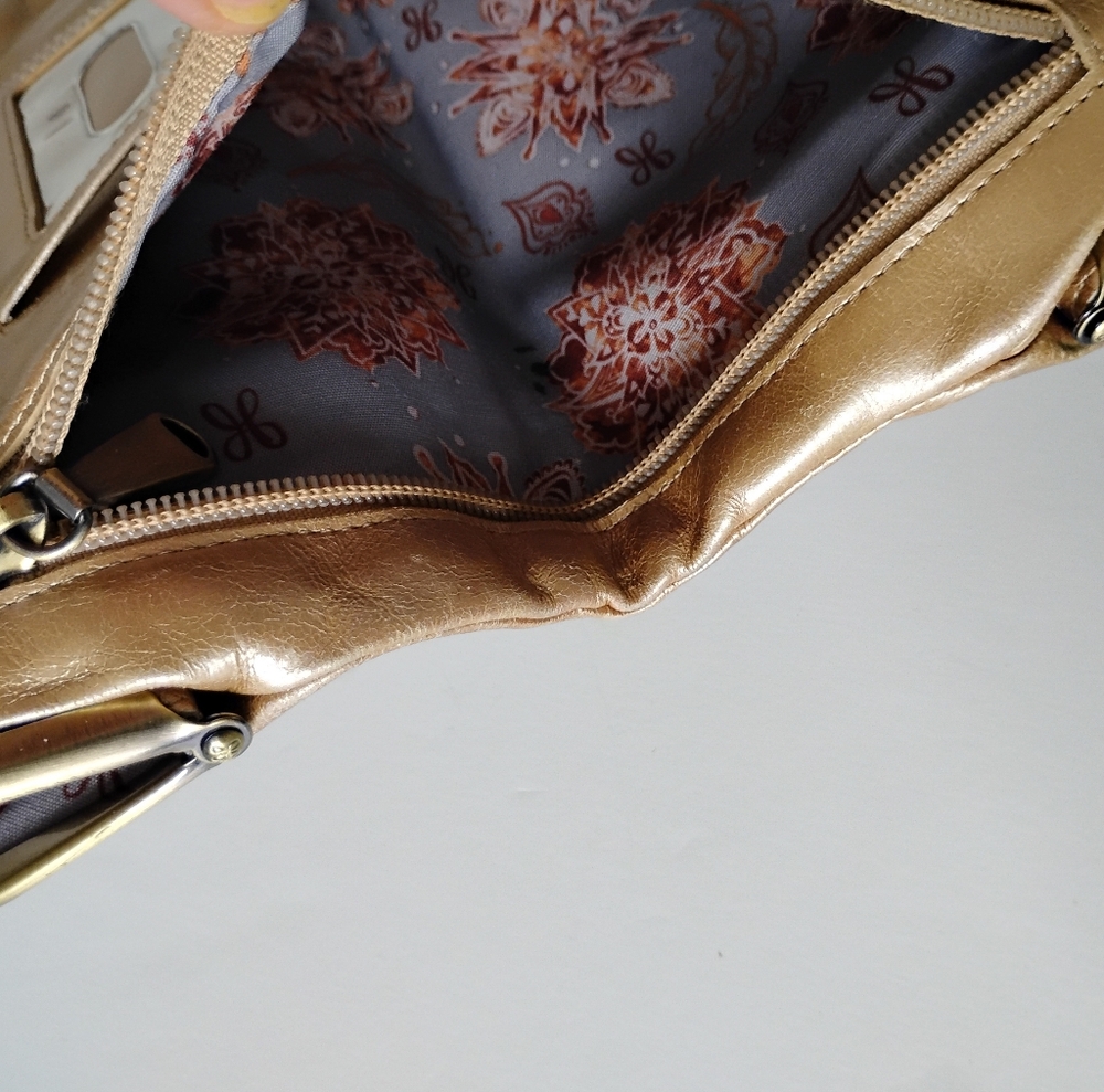 HOBO  Leather Lauren Wallet Kiss Lock Metallic Gold Folding  Classic Clutch - Picture 9 of 12